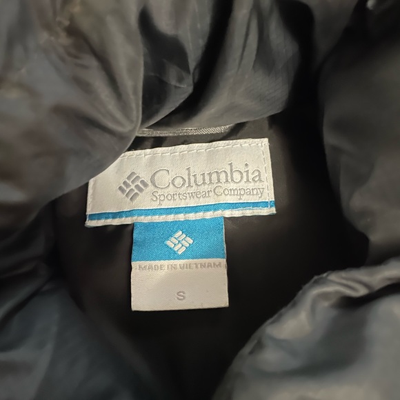 NWOT Columbia puffer vest - Picture 3 of 5